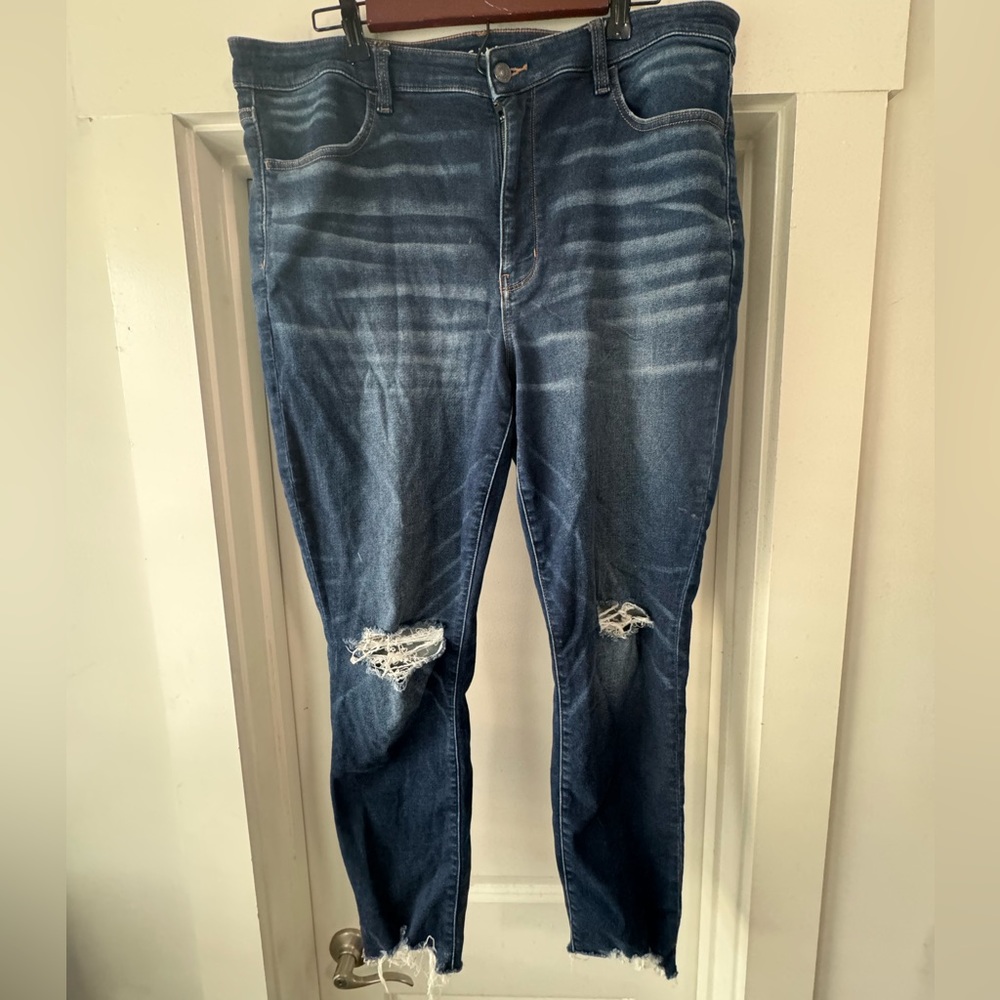 AEO Ne(XT) Level Stressed Destressed Jeans ( Size 18 Regular)